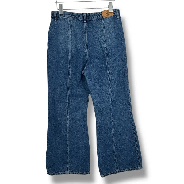 We The Free Wallflower jeans women's 33 wide leg mid rise flare blue denim retro - Image 3