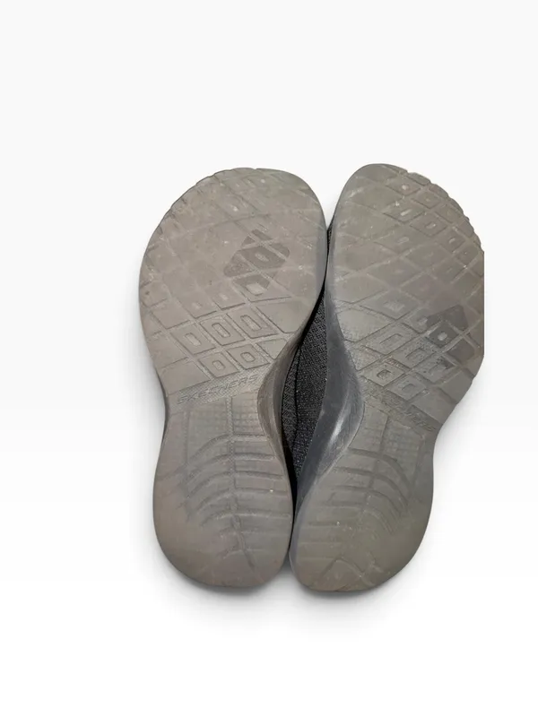 Skechers black slip on shoes - Image 8
