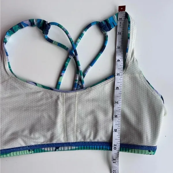 Lululemon Free To Be Bra Size 6 - Image 7