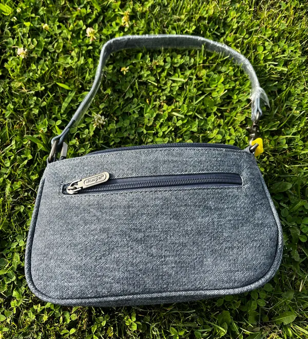 NWT Wrangler Denim Style Small Canvas Women’s Purse - Image 2