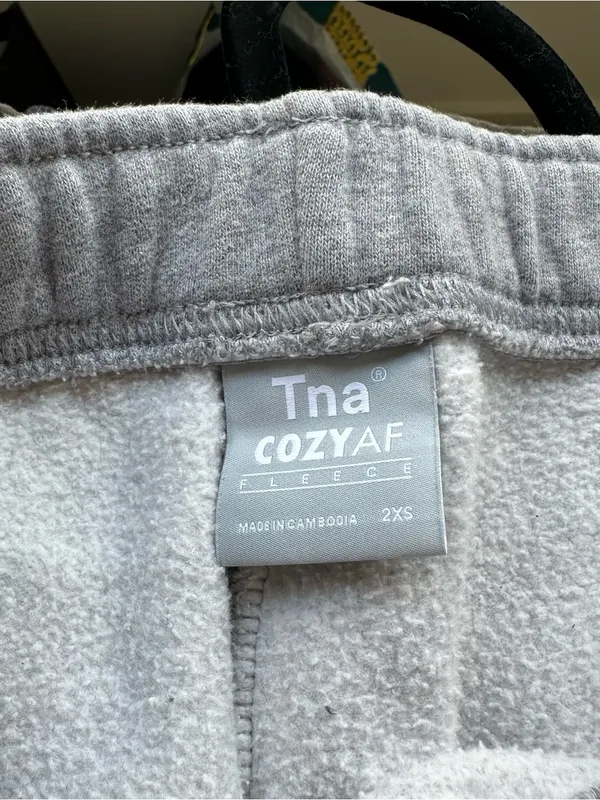Aritzia TNA Cozy AF Fleece Joggers in 2XS - Image 8