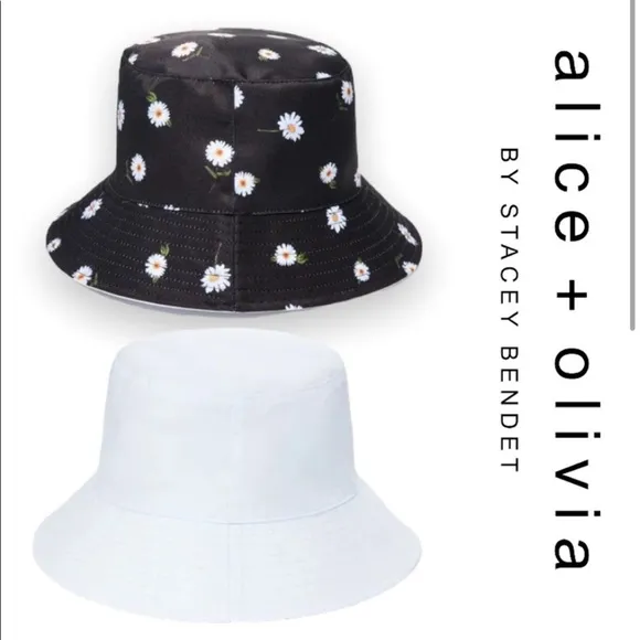 Alice+ Olivia NWT Reversible Bucket Hat Daisys & White 90s, Y2K - Image 2