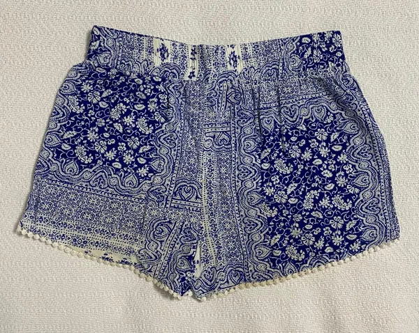 Love Tree Flowy Shorts - Image 2