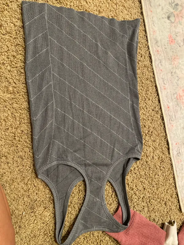 Lululemon Grey Tank Top - Image 4