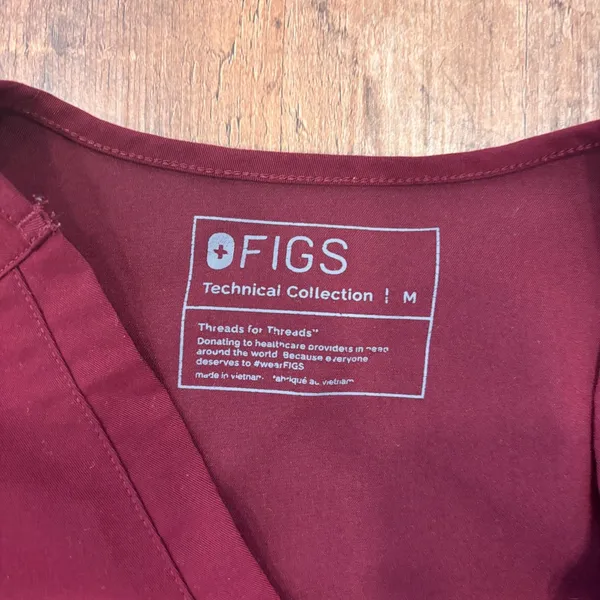 Figs Top Womens Size M Burgundy Red Technical Collection Casma Scrub Top FW1100 - Image 2
