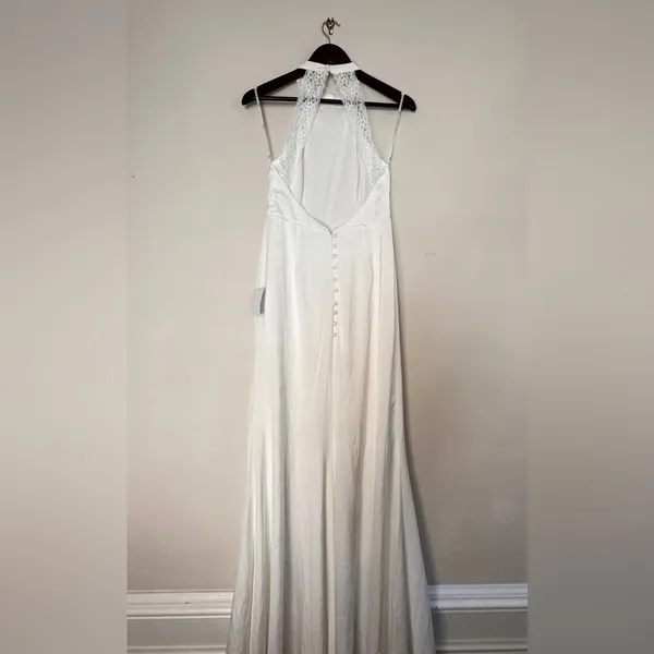 Lulu's White Satin Lace Backless Wedding Gown Dress Small - Image 5