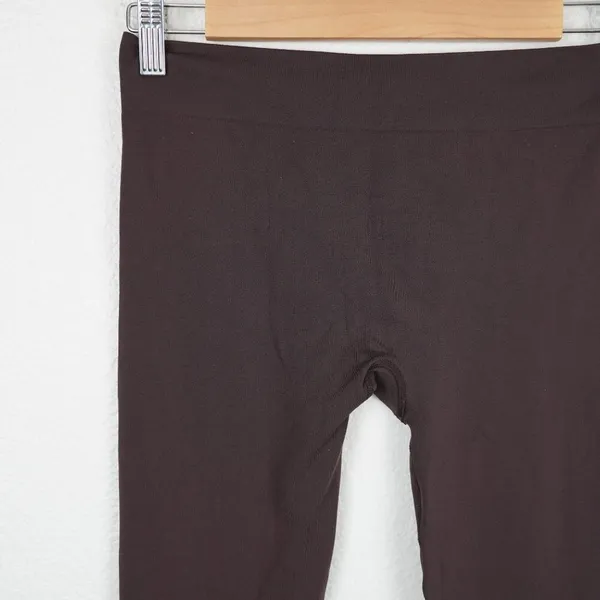 Title Nine Brown Leggings M Seamless‎ Stretchy Activewear Minimalist Comfort - Image 2