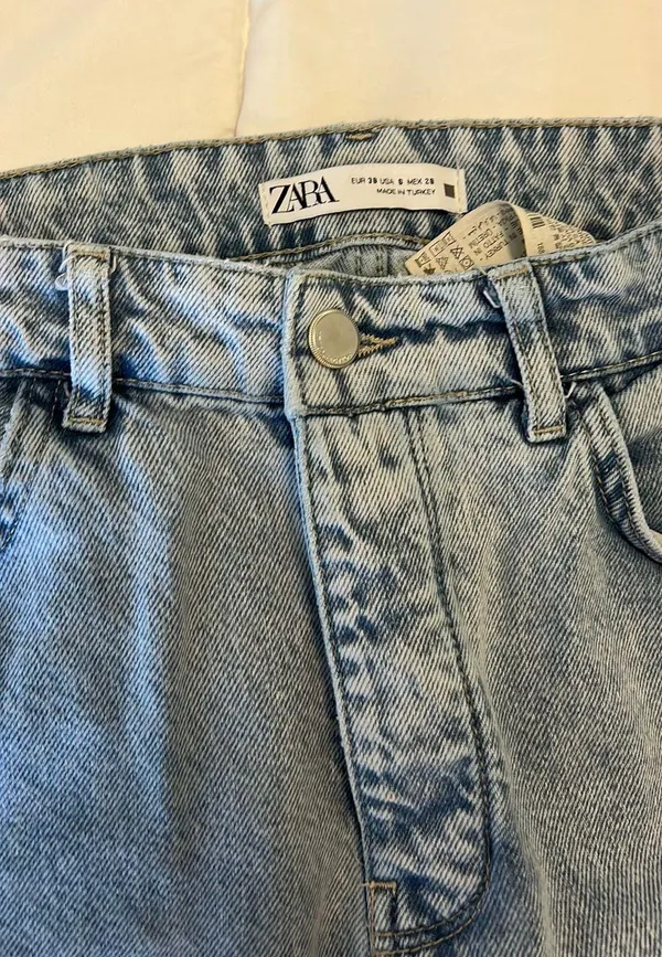 Zara straight leg high rise jeans - Image 2