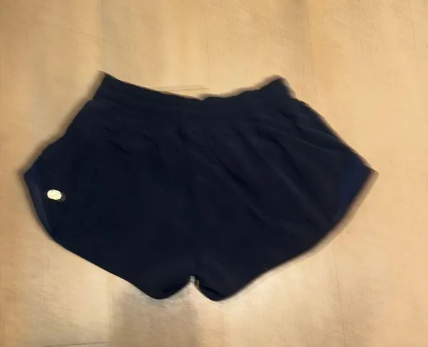 Lululemon Hotty Hot 2.5" Shorts Navy Low-Rise 6 - Image 2