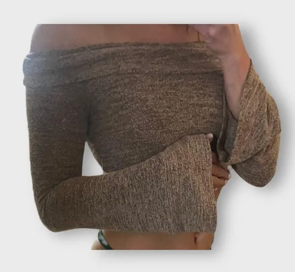 Off Shoulder Flounce Sleeve Crop Tee Size XS - Image 2