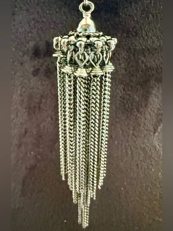 Kendra Scott Rayne Black Gunmetal Tassel Necklace W/ Banded Agate - Image 4