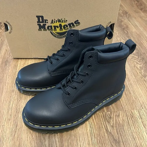 DR MARTENS black leather lace up ankle boots booties shoes women’s 9 new - Image 6