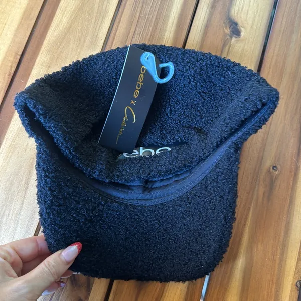 Bebe x Ciara hat - Image 2
