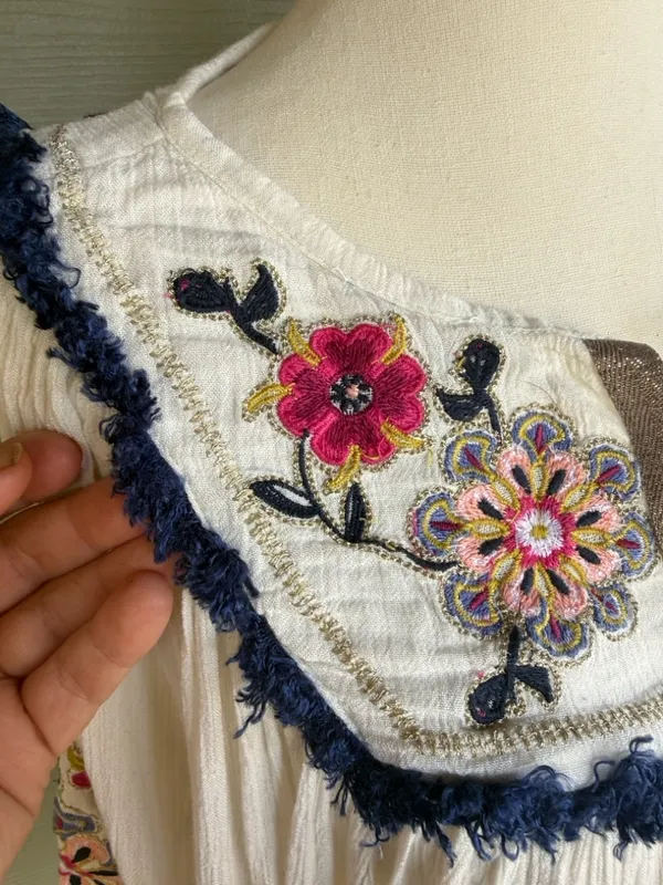 Banjara Embroidered Cropped Boho Top Size M - Image 2