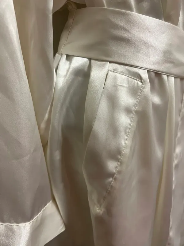 Victoria’s Secret White 3/4 Length Satin Robe - Image 5