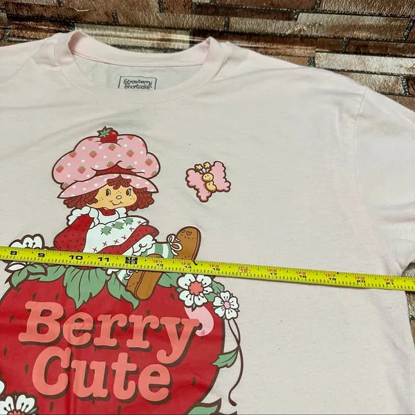 Strawberry Shortcake Women’s Berry Cute Pink Tee L - Image 6