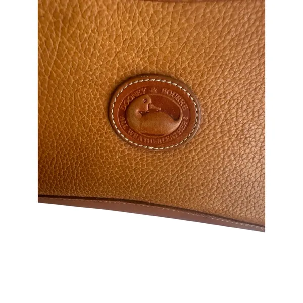 Dooney & Bourke vintage pebble all weather crossbody - Image 6