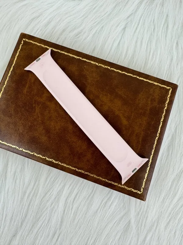 Used Apple Watch Chalk Pink Solo Loop Silicon Fitted Band Size 6 (45mm) - Image 3