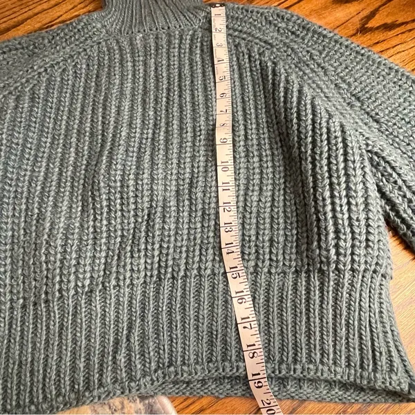 H&M Women's Ribbed Knit Sweater - Seafoam - Image 3