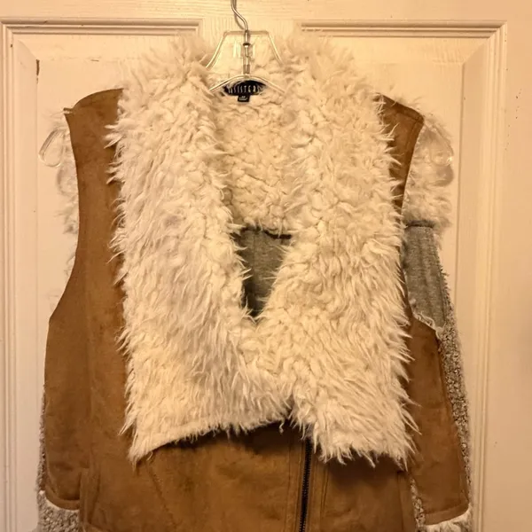 Sisters Vest Brown Size M - Image 2