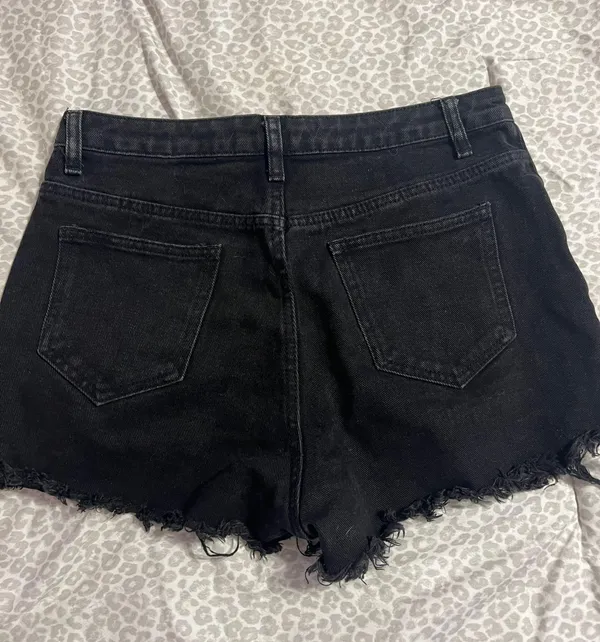 Pretty Little Thing Black Jean Shorts - Image 2