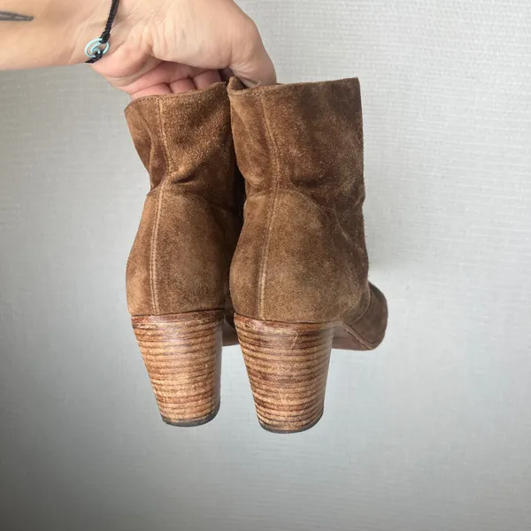 Alberto Fermani Brown Suede Ankle Boots Made in Italy Size 39 Block Heel Bootie - Image 4