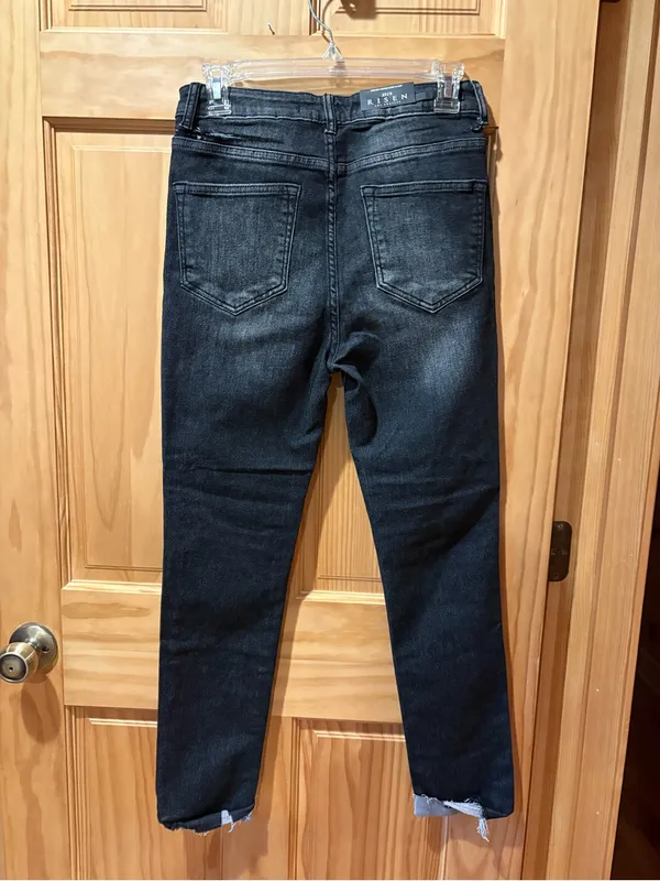 Risen women’s The Hazen Distressed Skinny Jeans size 27/5 black/grey NWT - Image 2