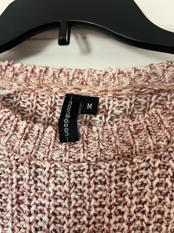 Pink bell sleeve cropped sweater - Image 3