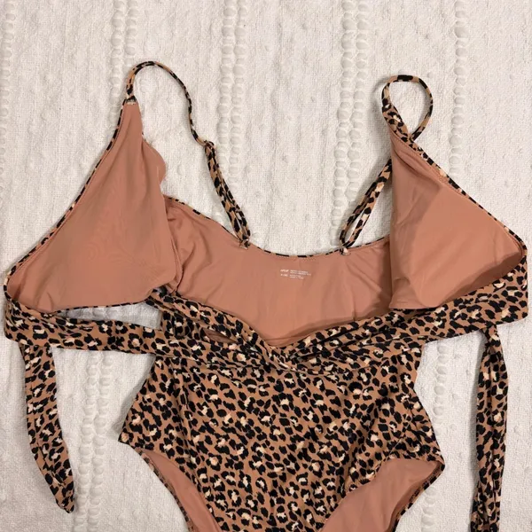 Aerie Leopard Print Wrap Cutout One Piece Swimsuit Medium Long Tie Waist - Image 5
