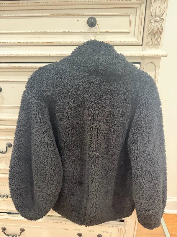 Lululemon Sherpa pullover - Image 3