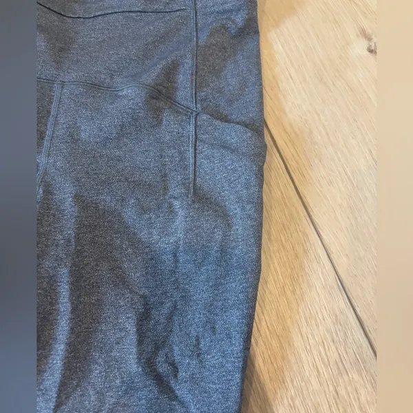 Lululemon Grey leggings Black Size 6 - Image 4