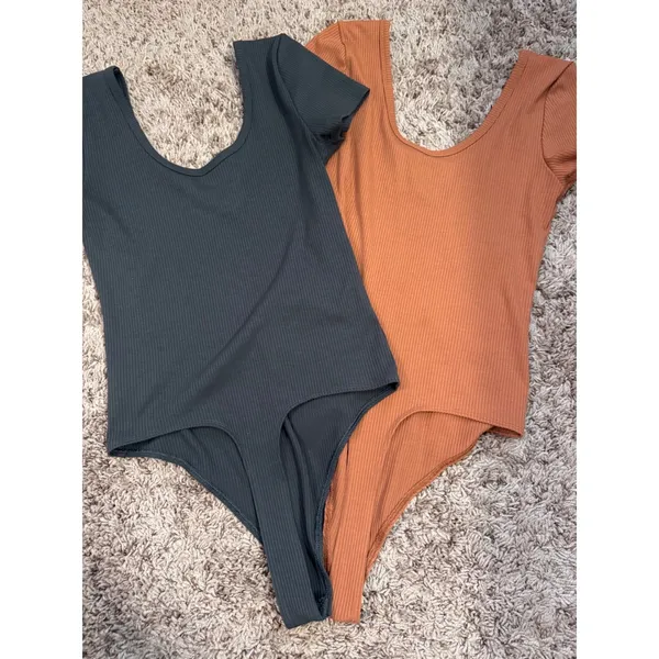 American Eagle Body Suits Ribbed Scoop Neck Short Sleeve Bundle Small 2 Pc - Image 7