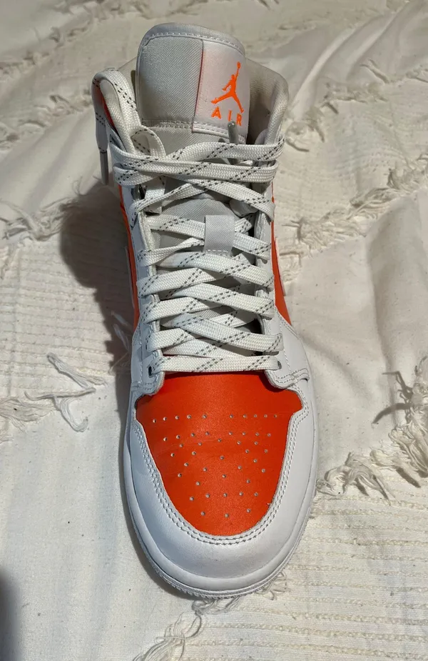 Jordan Air  1 Mid - Image 4