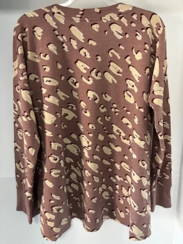 Wonderly NWT Women's L Animal Print Tunic Top Long Sleeve Side Slits Relaxed Fit - Image 3