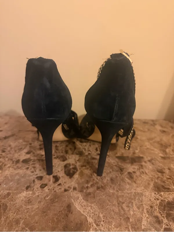 GUESS Black Lace Pointed Toe crisscross gold Chain-Ankle Heels - Image 4
