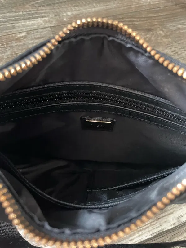 Guess Black Shoulder Bag - Image 4