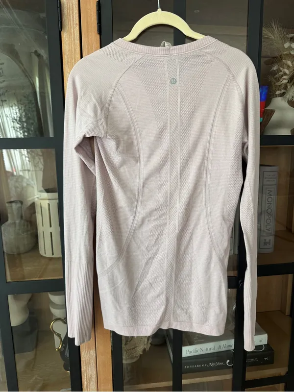 Lululemon Swiftly Tech Long Sleeve Crew tee thumb holes Smoky Blush porcelain - Image 3