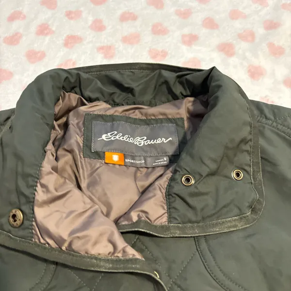 Eddie Bauer green quilted jacket size small - Image 3
