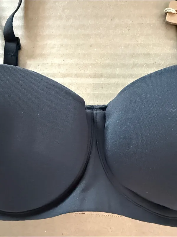SKIMS Fits Everybody Strapless Bra - Onyx 30B - Image 4