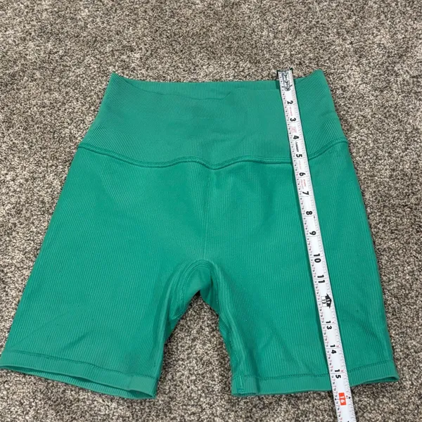 Mindful Movement Green Ribbed High-Waisted Seamless Biker Shorts - Image 5