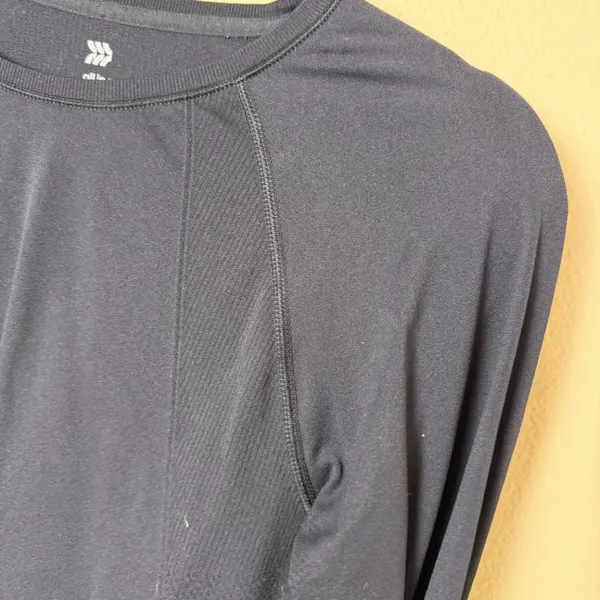 ALL IN MOTION Long Sleeve Athletic Top T SHirt Size Large Black - Image 3