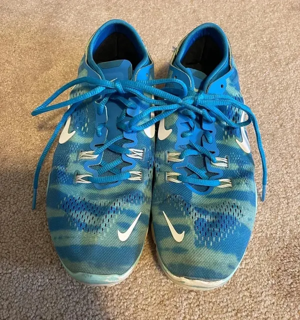 Nike Teal & Blue Knit Running Sneakers with White Swoosh - Image 3
