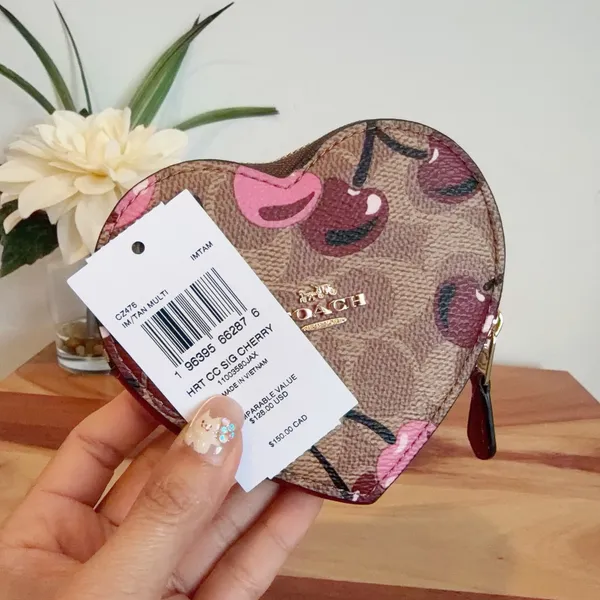 NWT Coach Heart Coin Case In Signature Canvas With Cherry‎ Print - Image 5