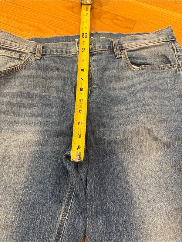 Old navy mid-rise wow boyfriend jeans size 12 . - Image 6
