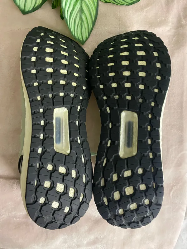 Adidas UltraBoost 19 Men's Running Shoes Sneakers Size 11 US Athletic - Image 7
