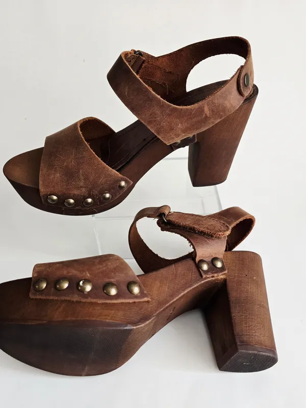 Giannetti Italian Leather Clog Size 8 - Image 5