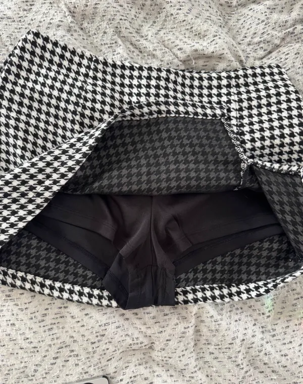 Houndstoooth blazer and skirt set - Image 3