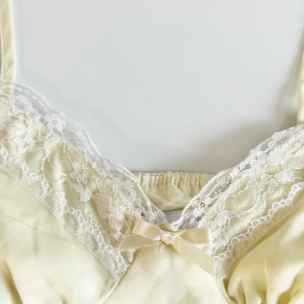 Princess Polly Womens Old School Love Pale Yellow Lace‎ Coquette Crop Top Size 4 - Image 3