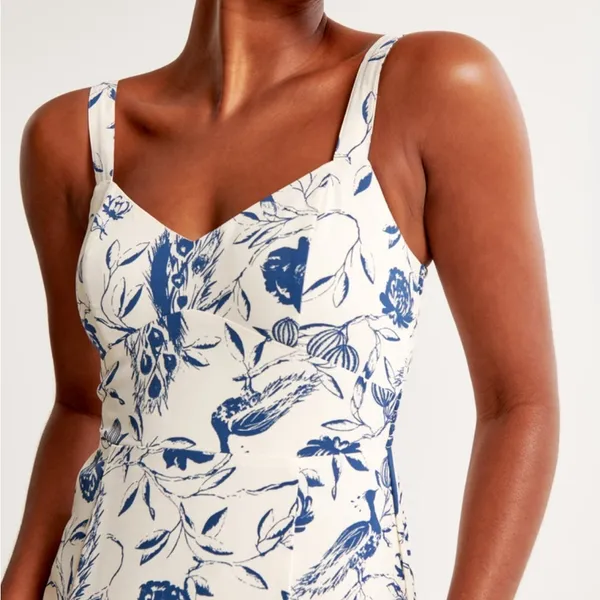 Abercrombie Drama Ruffle Tiered Maxi Dress Size Large Petite - Image 3