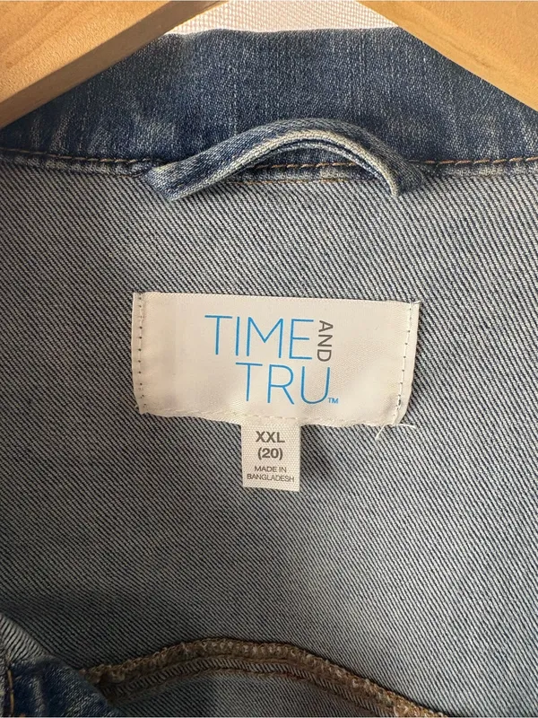 Time and Tru Denim Jacket Classic Fit Button Front Jean Jacket XXL GUC Plus Size - Image 2